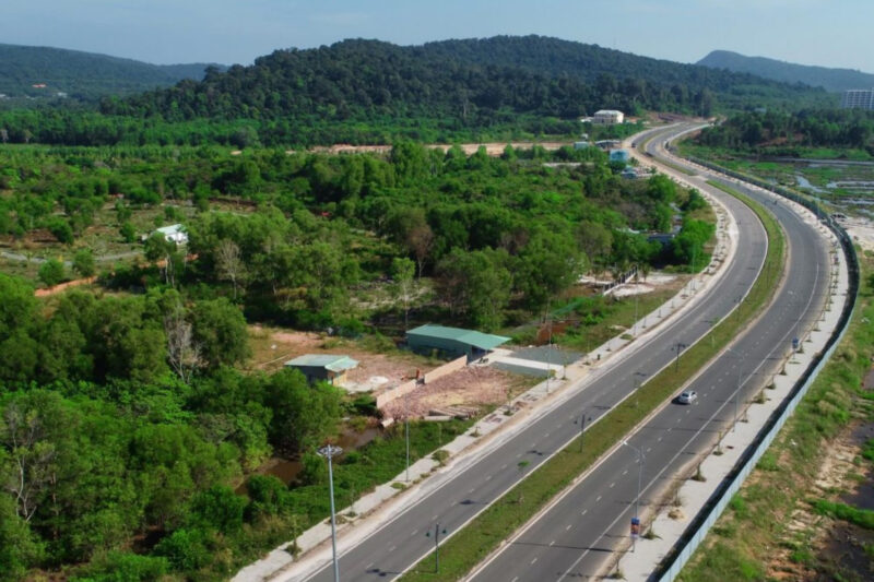 duong-phu-quoc-1 duong-phu-quoc-1