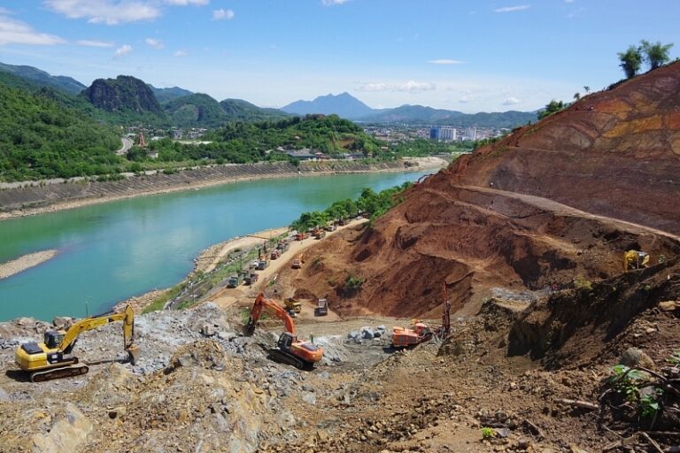 thi_cong_thuy_dien_hoa_binh_mo_rong