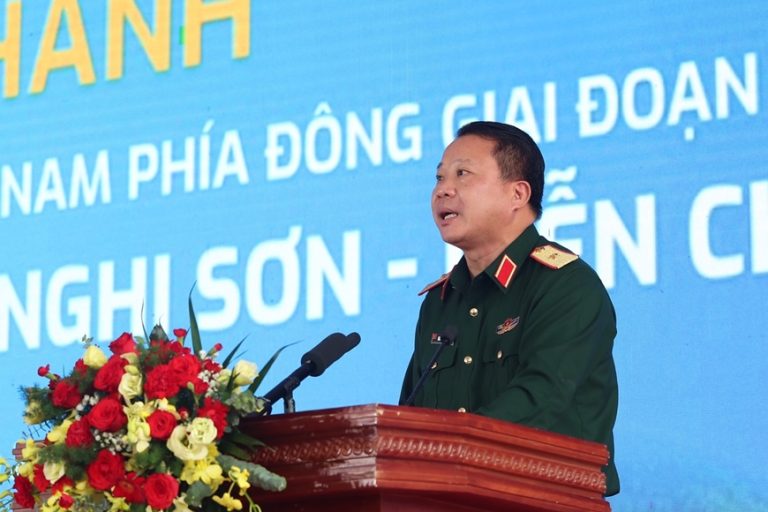 anh 3 kem tin khanh thanh 18-10