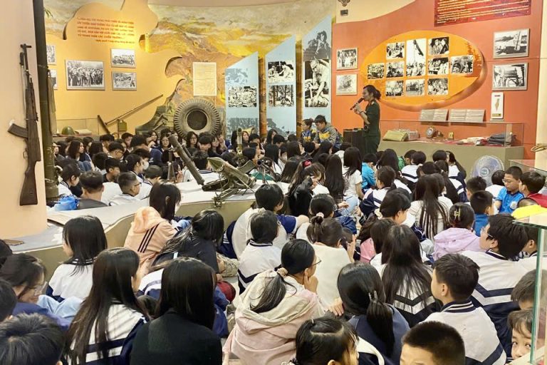 z6061110824768_41f1646d8d3bd67eef490dd6cd4a8927